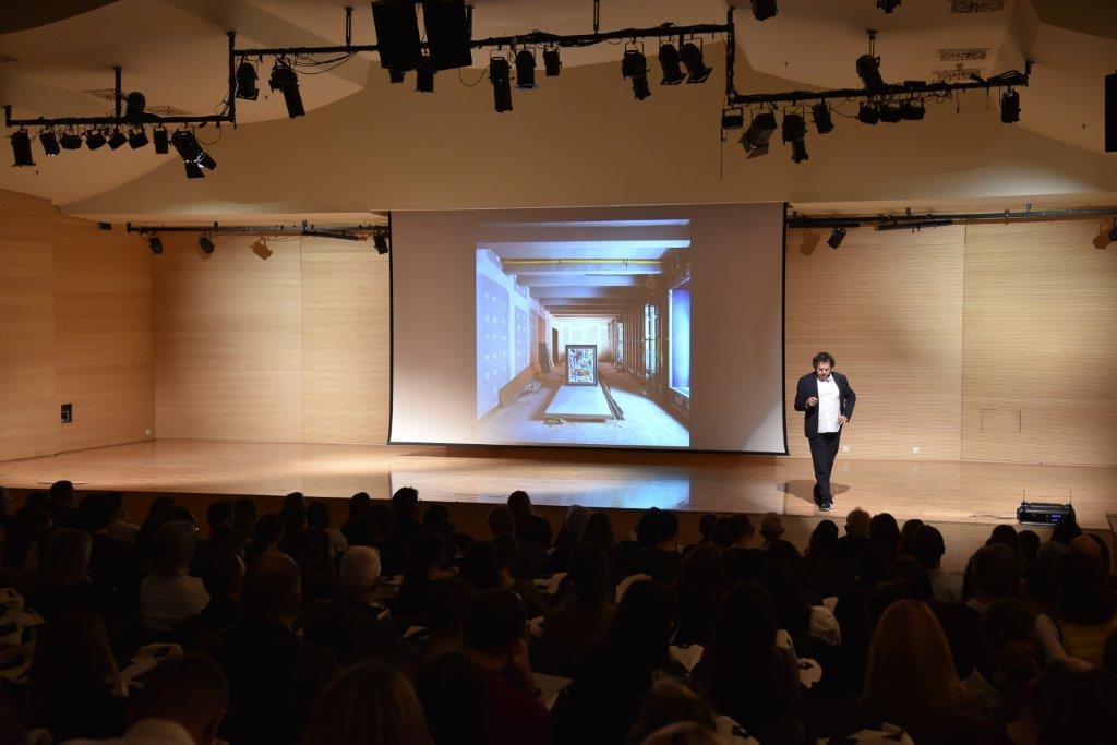 Αργυρός χορηγός στην εκδήλωση του διακεκριμένου Ισπανού Αρχιτέκτονα Juan Herreros και υποστηρικτής των Αρχιτεκτόνων