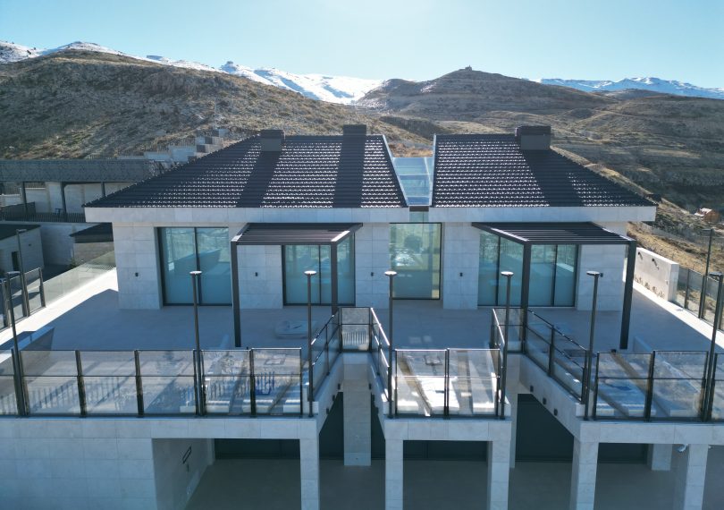 1.SAWAKI VILLA